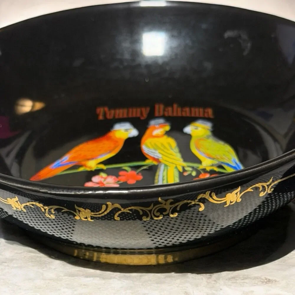 TOMMY BAHAMA Rare 2017 GoodFeathas Bowl TH37185‎